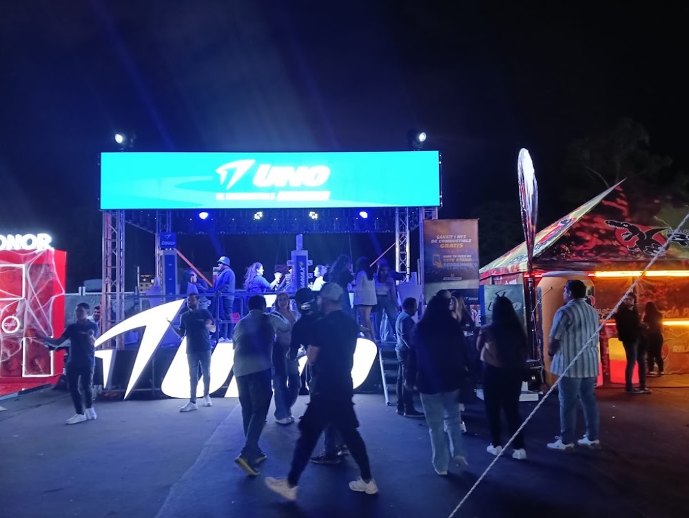 Activación de marca para Estaciones Uno en concierto Manuel Turizo Guatemala