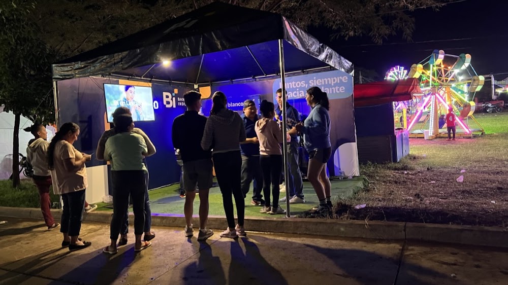 Activación para apertura de cuentas nuevas de Banco Industrial en ferias Guatemala