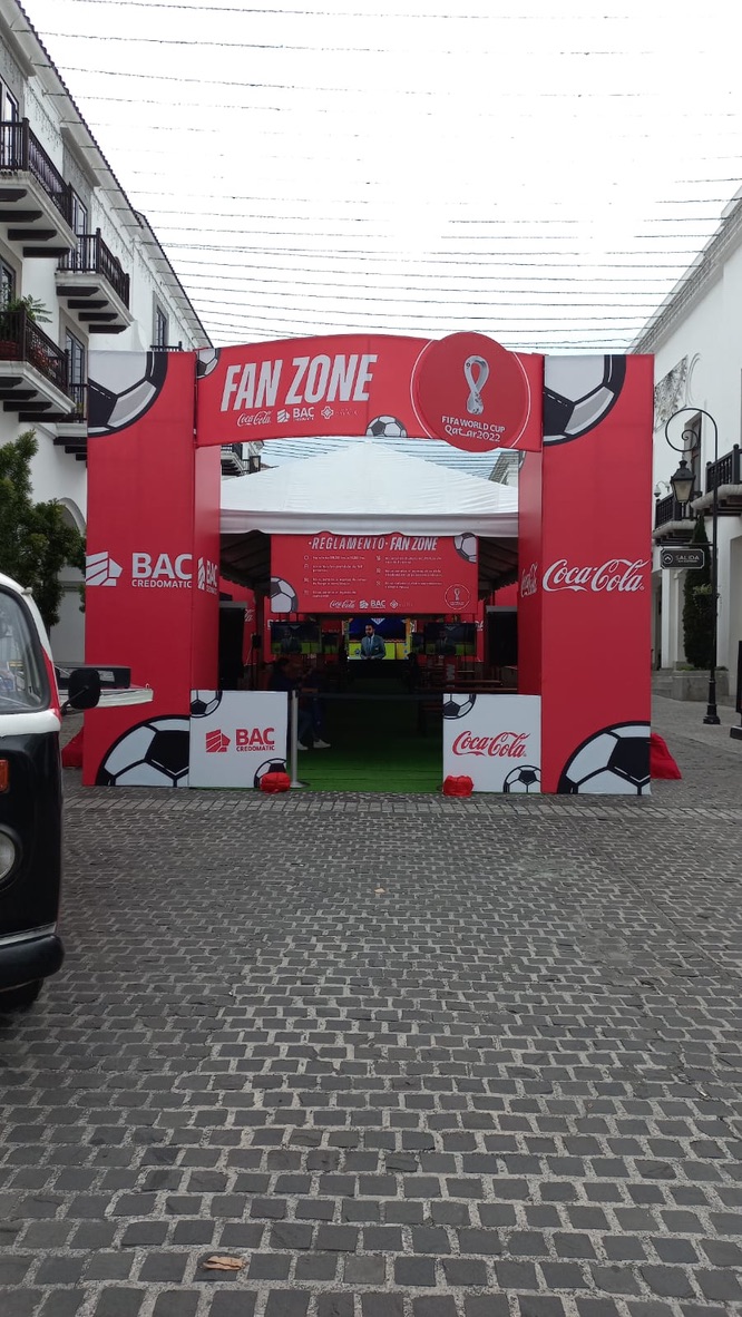 Activación FanZone del Mundial de Fútbol para Cayalá Guatemala