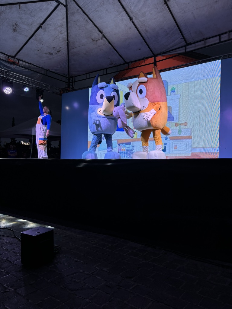 Producción del show infantil Bluey Original en Cayalá Guatemala
